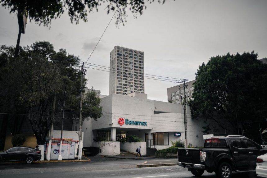 banamex-de-citi-recibe-una-oferta-competitiva-del-magnate-de-la-mineria-mexicana