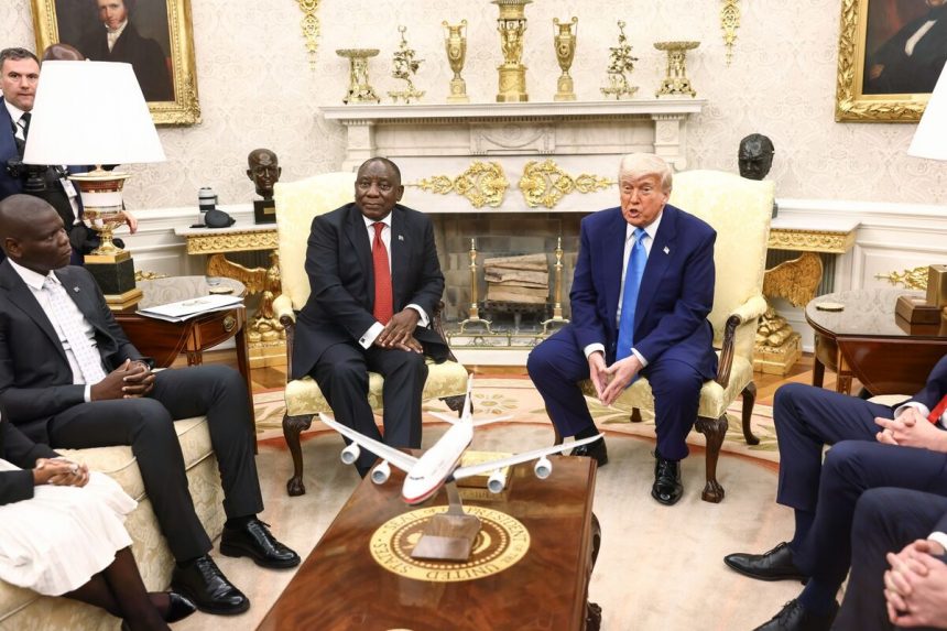 trump-busca-reducir-el-recuento-de-refugiados,-favorecera-a-los-afrikaners
