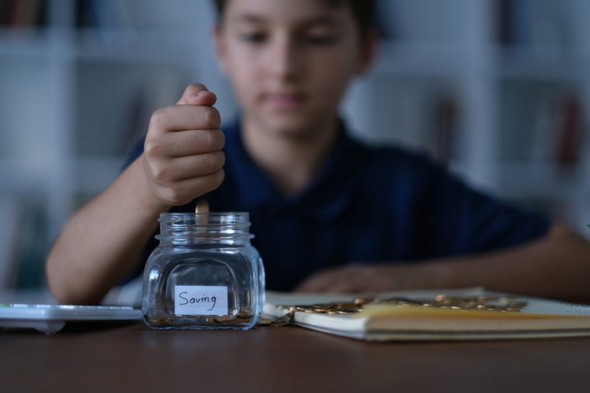 “crees-que-todo-va-bien-y-no-sabes-en-lo-que-gastas-el-dinero”:-el-abc-de-la-educacion-financiera