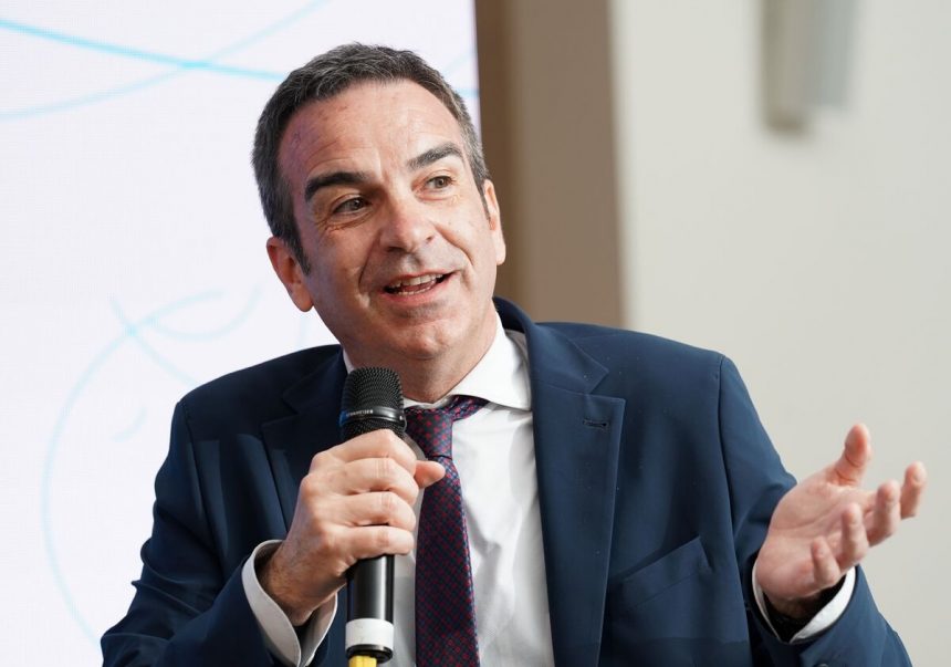 el-candidato-respaldado-por-meloni-gana-la-eleccion-regional-de-italia-en-calabria