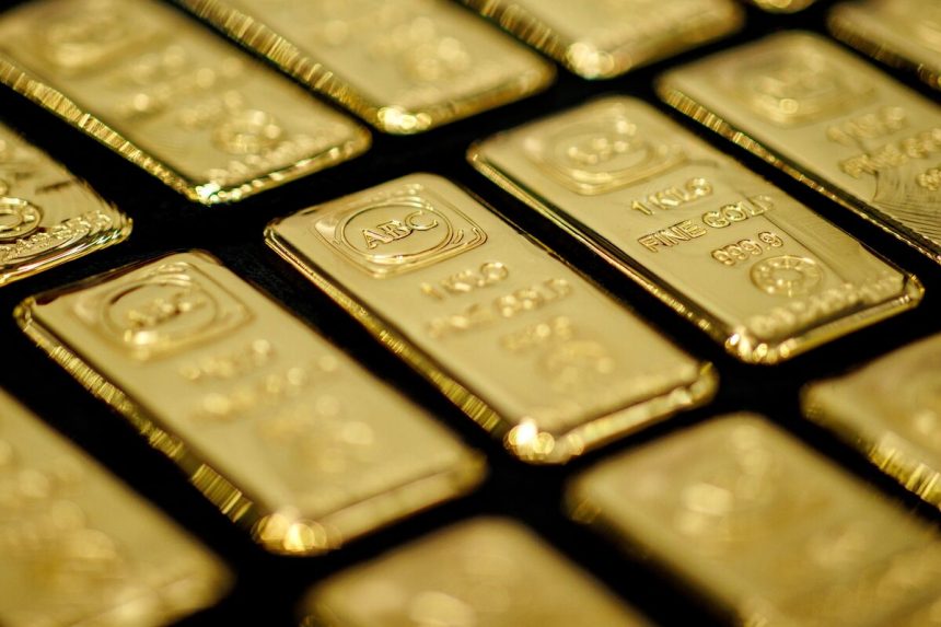 el-oro-en-el-bigote-alcanza-los-4000-dolares-tras-el-cierre-de-ee-uu.-y-la-oscilacion-de-las-acciones-tecnologicas