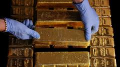 gold-aumenta-mas-de-$-4,000-por-onza-a-medida-que-la-incertidumbre-combina