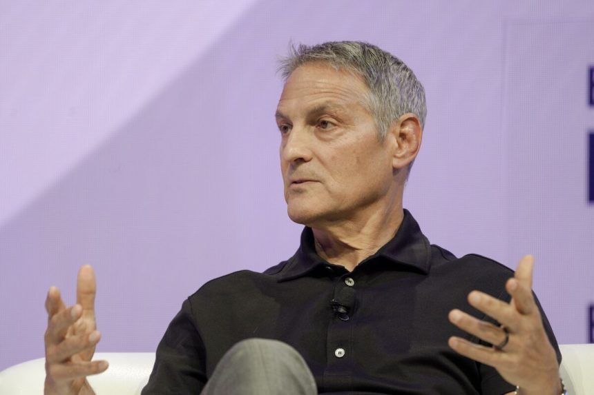 ari-emanuel-recauda-2-mil-millones-de-dolares-para-comprar-eventos-como-la-feria-de-arte-frieze