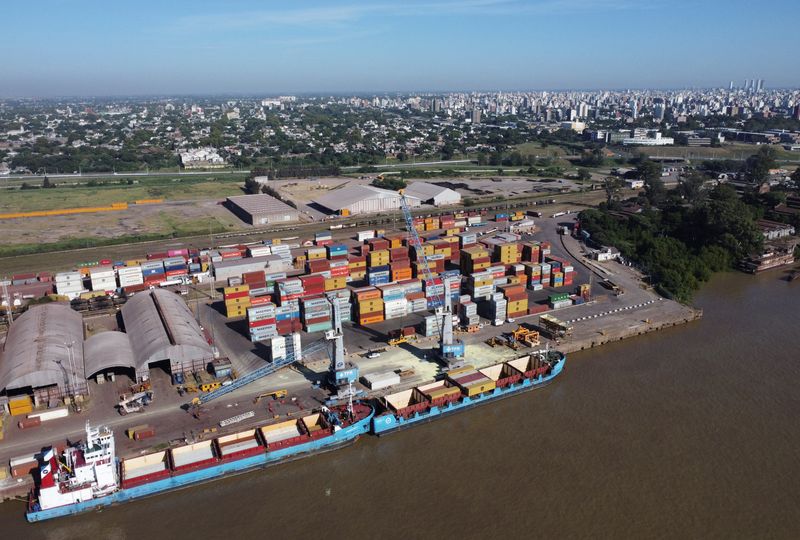 argentina-eleva-los-impuestos-a-la-exportacion-sobre-aluminio,-acero-y-derivados-hasta-fin-de-ano