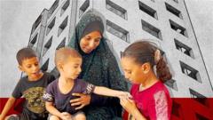 dentro-de-un-edificio-de-gaza-devastado-por-la-guerra,-las-familias-desplazadas-cuentan-la-historia-de-la-guerra