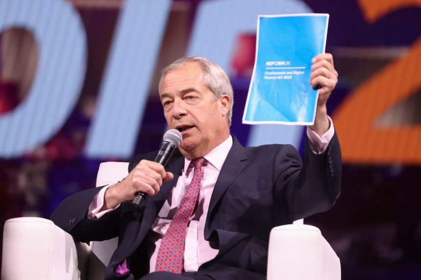 las-criptomonedas-ayudaron-a-que-trump-fuera-elegido.-ahora-esta-cortejando-a-farage-del-reino-unido