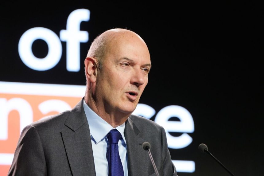francia-cumplira-su-promesa-de-alcanzar-el-objetivo-de-deficit,-dice-lescure