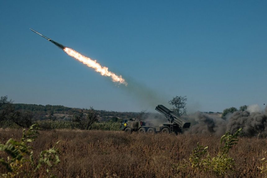 estados-unidos-podria-enviar-capacidad-militar-adicional-a-ucrania,-dice-enviado