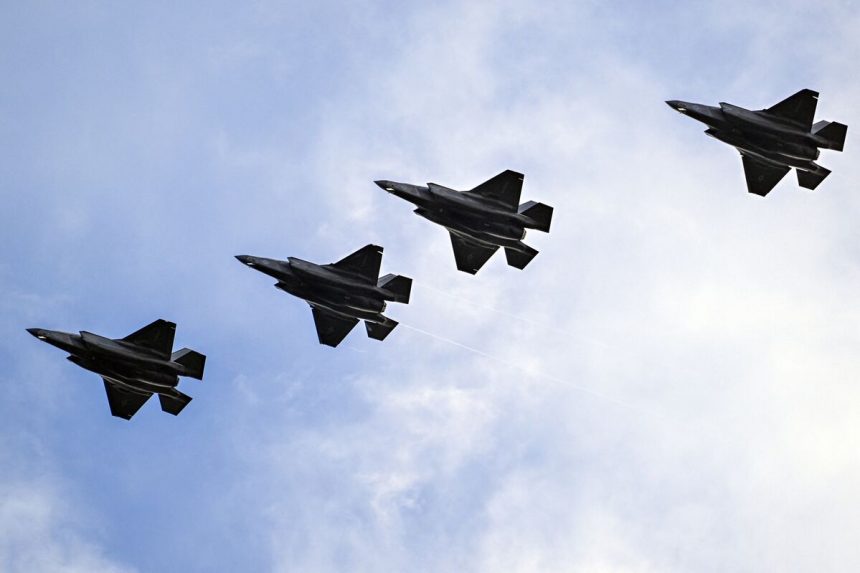 los-suizos-quieren-abandonar-el-acuerdo-de-aviones-de-combate-con-ee-uu.-por-disputa-de-costos,-segun-una-encuesta