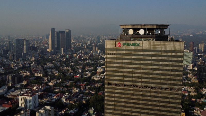 pemex-esta-revisando-varias-unidades-en-la-refineria-de-deer-park,-texas,-dicen-fuentes
