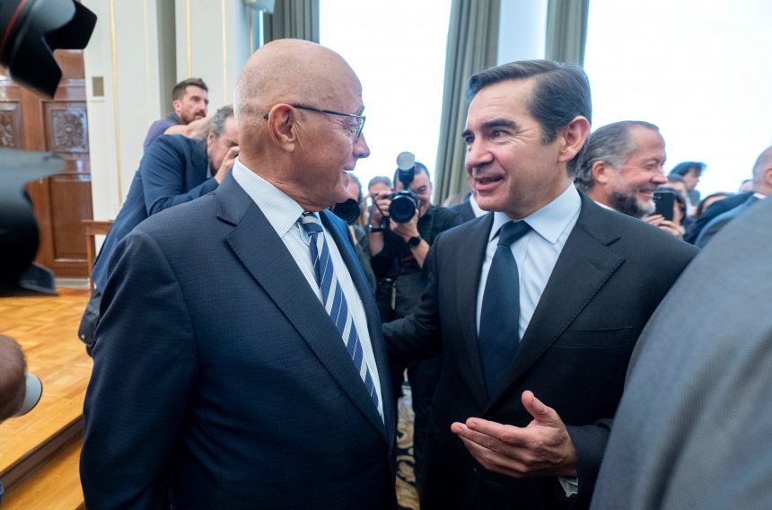 cronica-de-una-opa-interminable:-17-meses-y-10-dias-de-un-conflicto-que-amenaza-con-cronificarse