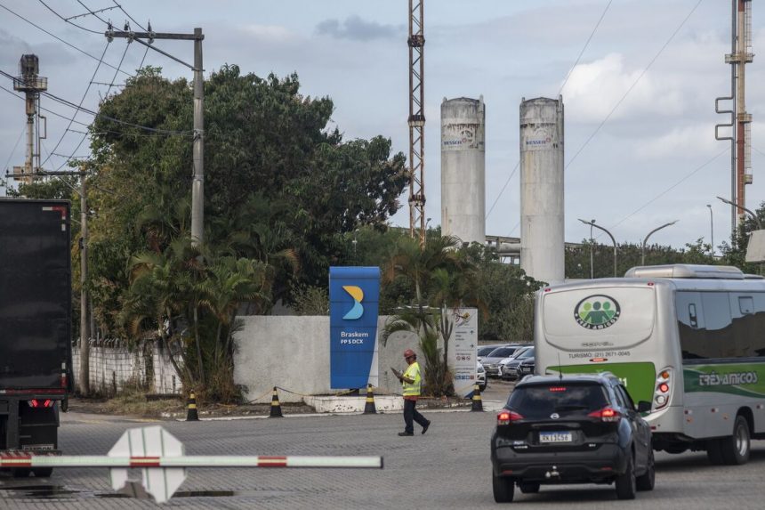 las-explosiones-corporativas-estan-inquietando-a-los-inversores-en-los-mercados-emergentes