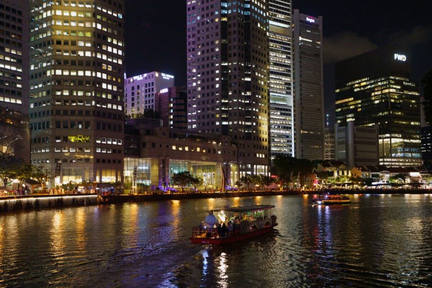 singapur-se-dispone-a-mantener-su-politica-monetaria-ante-perspectivas-economicas-estables