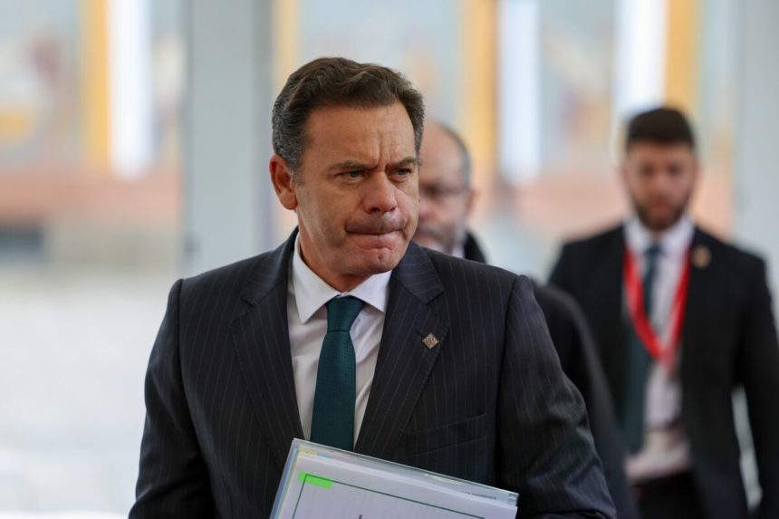 el-primer-ministro-de-portugal,-montenegro,-impulsado-por-los-avances-en-las-elecciones-locales