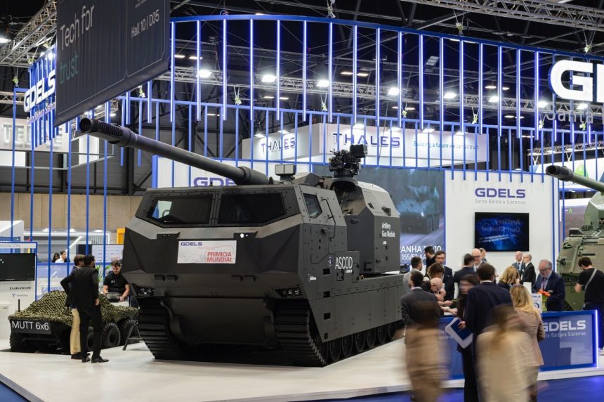 indra-y-gdels-lucharan-por-hacer-la-nueva-artilleria-movil-y-los-lanzapuentes-que-el-ejercito-tiene-desde-la-epoca-de-vietnam