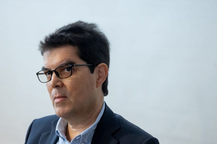 el-inversionista-activista-mas-conocido-de-hong-kong-cerrara-un-sitio-web-influyente