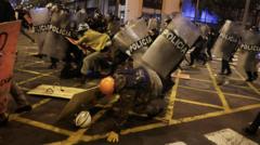 ver:-la-policia-lanza-gases-lacrimogenos-contra-manifestantes-en-peru