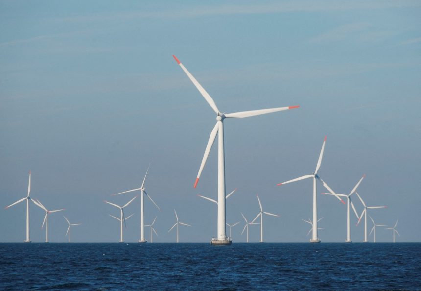 iberdrola-encarga-a-bofa-y-bbva-la-venta-del-49%-de-un-megaparque-eolico-marino-valorado-en-5.000-millones