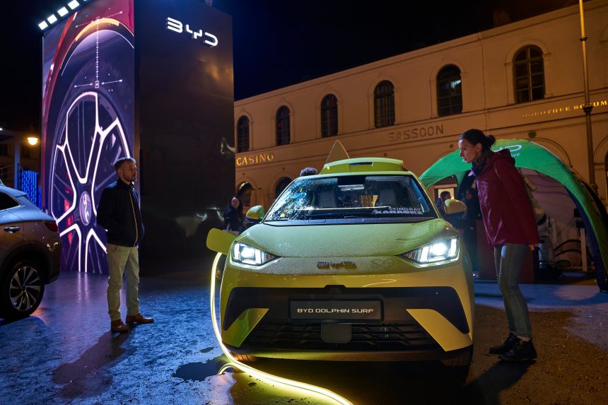 byd,-el-fabricante-de-coches-chino-del-que-musk-se-mofo-(y-ahora-teme)
