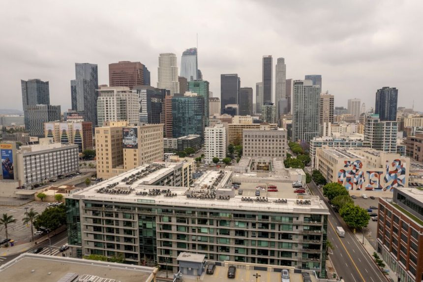 el-condado-de-los-angeles-llega-a-un-nuevo-acuerdo-de-$828-millones-con-las-victimas-de-abuso