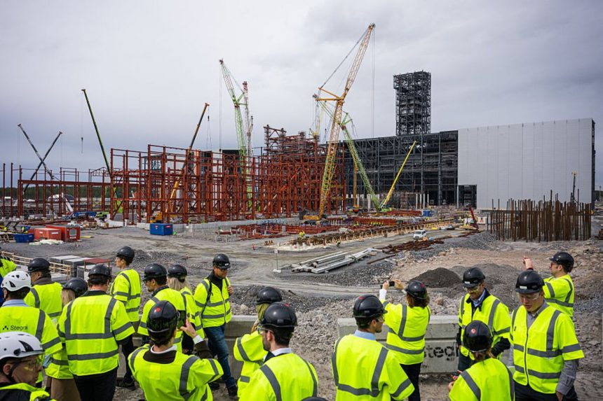 stegra-de-suecia-se-enfrenta-a-una-crisis-de-financiacion-al-igual-que-northvolt