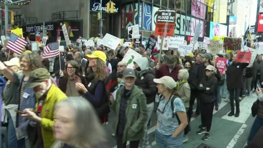 manifestantes-se-oponen-a-trump-en-evento-‘no-kings’-en-nueva-york