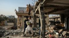 los-talibanes-y-pakistan-acuerdan-un-alto-el-fuego-tras-dias-de-enfrentamientos-mortales