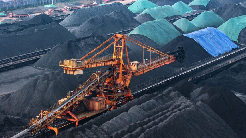 la-produccion-de-carbon-y-acero-de-china-vuelve-a-contraerse-a-medida-que-cae-la-demanda