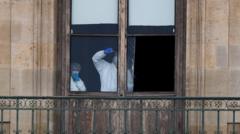 el-atraco-al-louvre-crea-una-«imagen-terrible»-de-francia,-dice-el-ministro-de-justicia