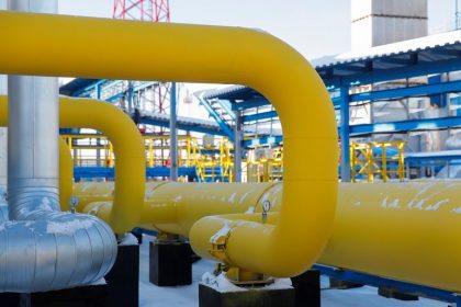 la-ue-acuerda-poner-fin-gradualmente-a-las-importaciones-de-gas-ruso-antes-del-1-de-enero-de-2028