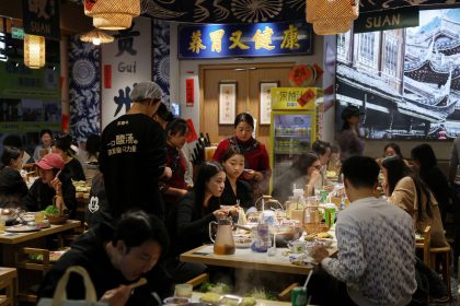 china-ralentiza-su-crecimiento-hasta-el-4,8%-en-el-tercer-trimestre-en-medio-de-las-disputas-comerciales