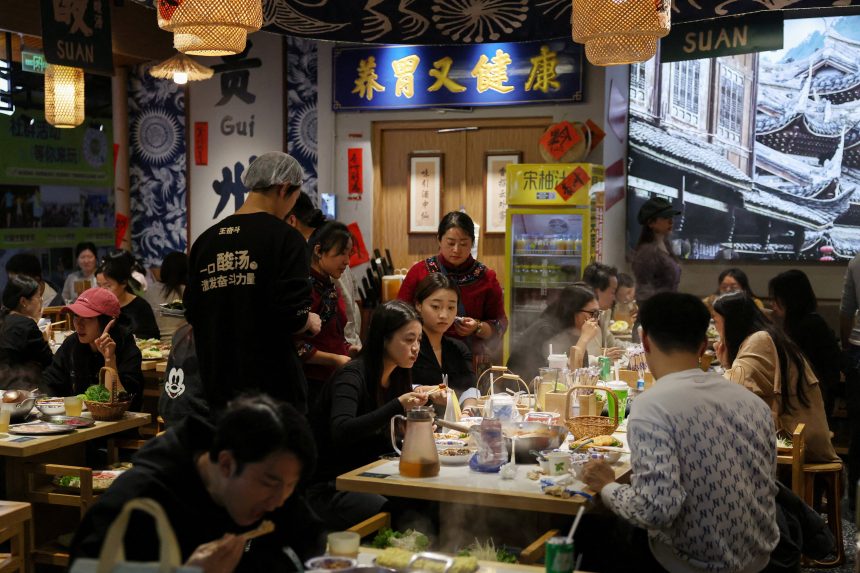china-ralentiza-su-crecimiento-hasta-el-4,8%-en-el-tercer-trimestre-en-medio-de-las-disputas-comerciales