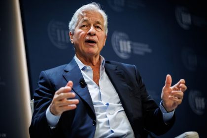 jamie-dimon-viaja-a-argentina-antes-de-una-prueba-clave-para-milei