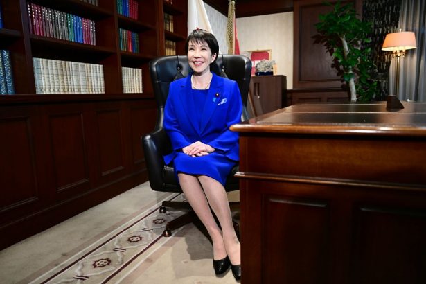 takaichi-rompera-el-techo-de-cristal-de-japon-con-una-politica-turbulenta