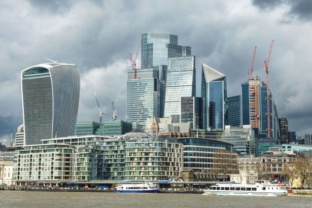 el-prestamista-shawbrook-busca-una-valoracion-de-hasta-2-mil-millones-en-la-opi-de-londres