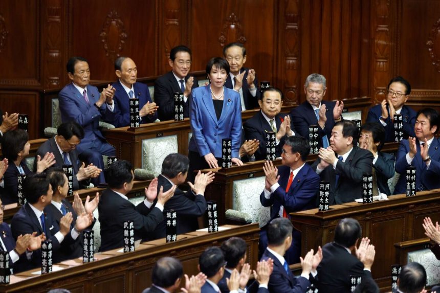 el-nuevo-lider-de-japon-se-enfrentara-a-una-prueba-de-trump
