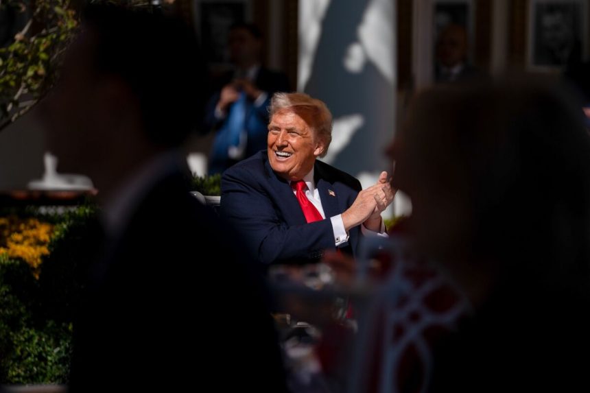 trump-pide-al-partido-republicano-que-se-mantenga-firme:-«no-seremos-extorsionados»