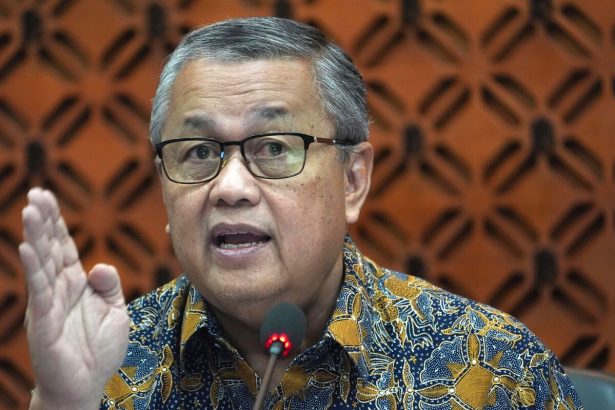 el-banco-de-indonesia-suspende-los-recortes-de-tipos-para-permitir-la-transmision-de-politicas