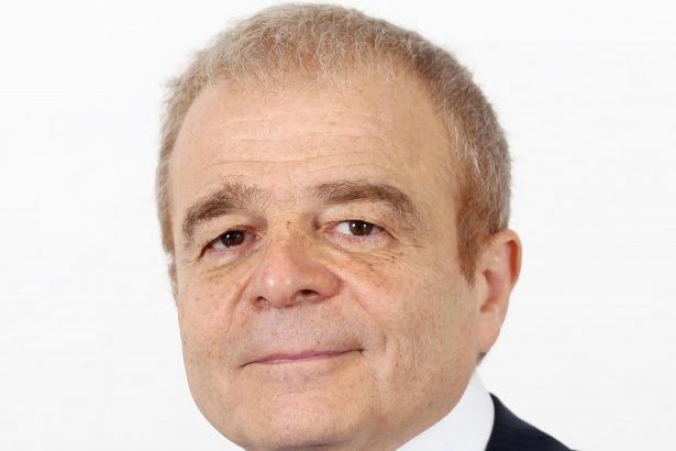 javier-de-paz-abandona-el-consejo-de-telefonica-pero-refuerza-su-poder-en-la-compania