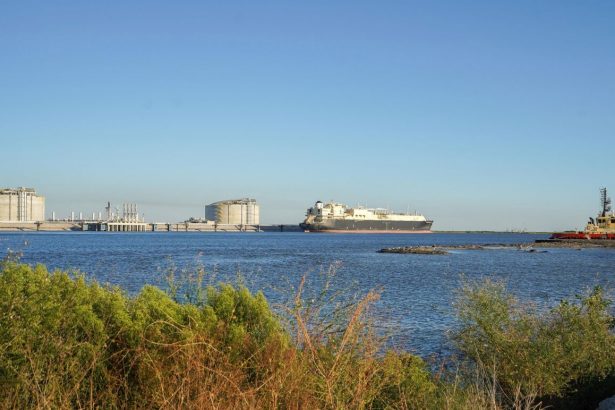 los-acuerdos-de-gnl-de-la-commonwealth-se-cerraran-a-finales-de-ano,-dice-kimmeridge