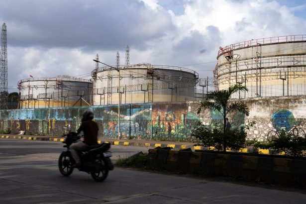 funcionarios-de-refineria-india-dicen-que-los-flujos-de-petroleo-ruso-se-hundiran