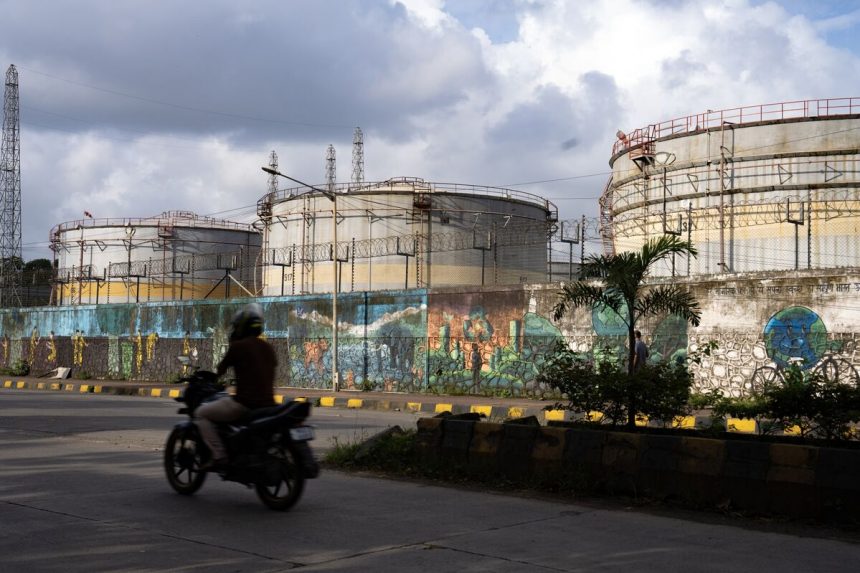 funcionarios-de-refineria-india-dicen-que-los-flujos-de-petroleo-ruso-se-hundiran
