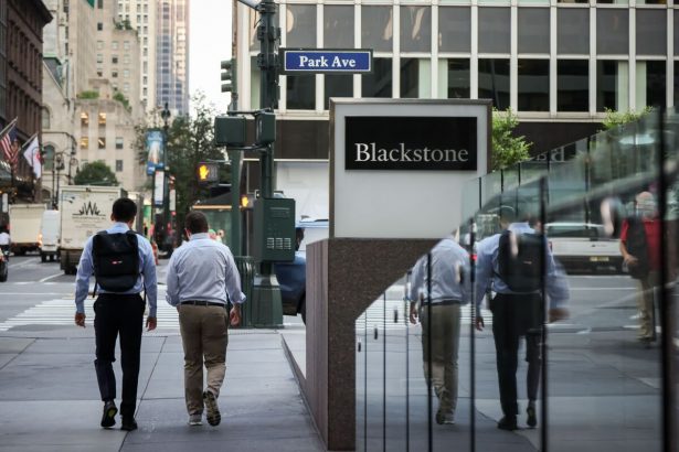 los-activos-crediticios-de-blackstone-alcanzan-los-500.000-millones-de-dolares-tras-un-aumento-del-18%