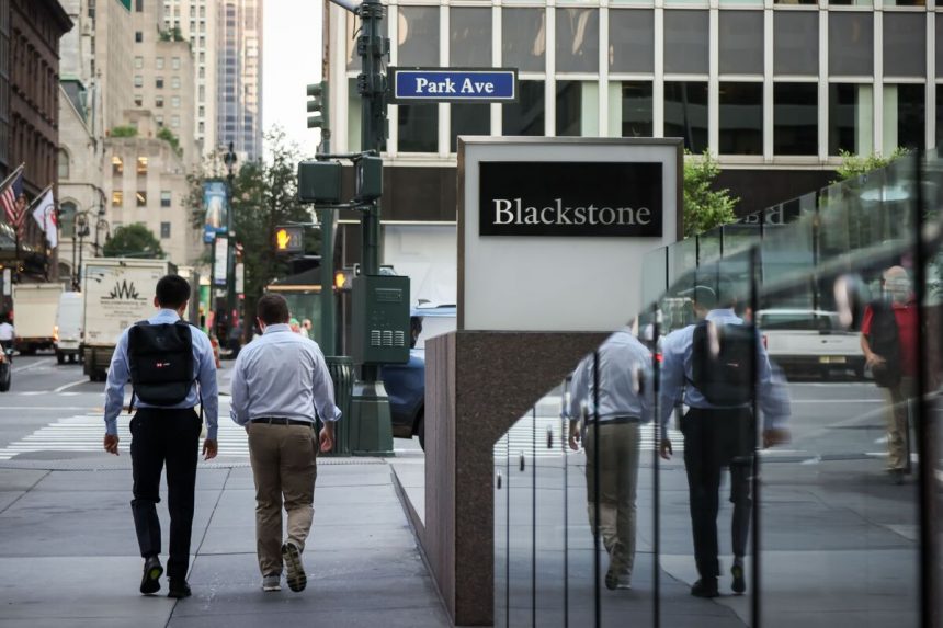 los-activos-crediticios-de-blackstone-alcanzan-los-500.000-millones-de-dolares-tras-un-aumento-del-18%