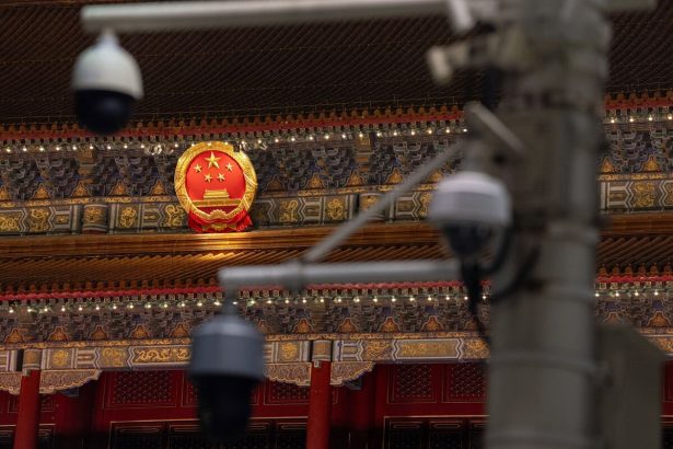 la-participacion-en-el-pleno-de-china-alcanza-su-nivel-mas-bajo-en-decadas-mientras-xi-amplia-las-purgas