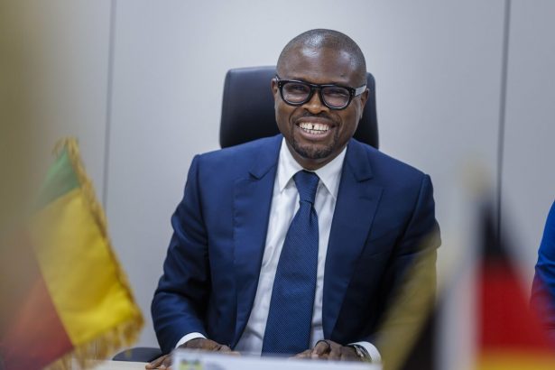 el-ministro-de-finanzas-de-benin-tiene-un-unico-oponente-en-la-votacion-presidencial