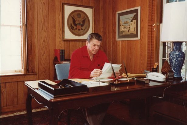 como-el-anuncio-de-reagan-en-ontario-corto-y-dividio-la-direccion-original