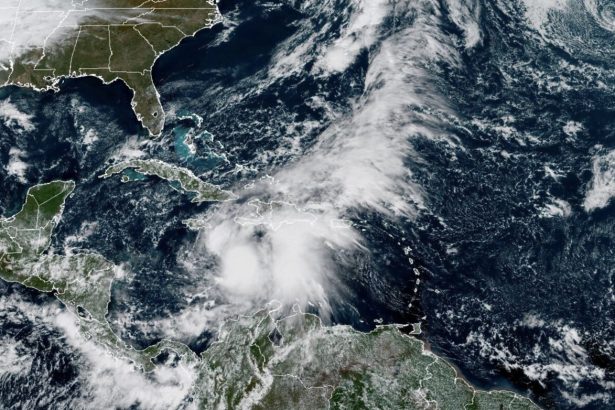 la-tormenta-melissa-mata-a-cuatro-personas-mientras-se-acerca-al-estado-de-huracan-importante