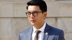 el-derrocado-presidente-de-madagascar-es-despojado-de-su-ciudadania