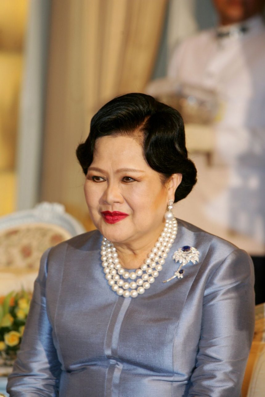 la-reina-madre-de-tailandia-sirikit-muere-a-los-93-anos,-dice-palacio